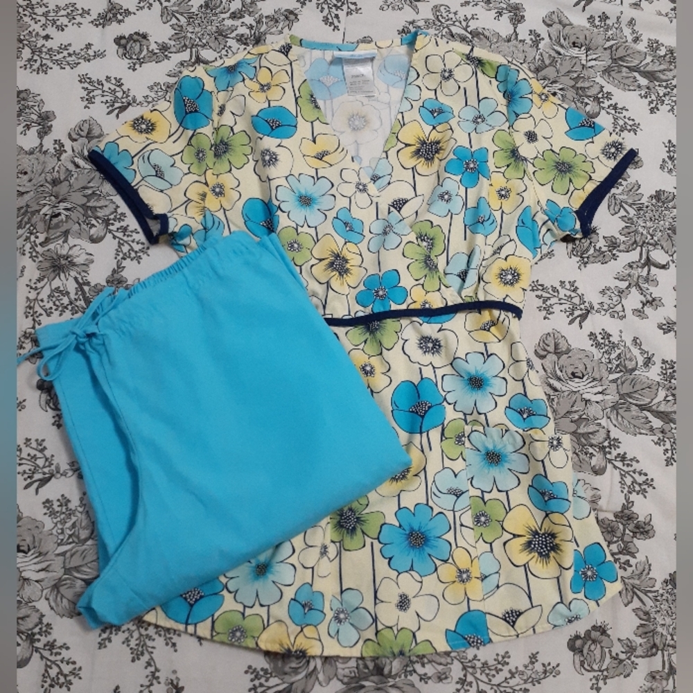 SB SCRUBS Set